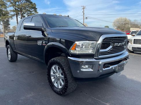 Used 2018 RAM 3500 Laramie Longhorn AWD/4WD image 4