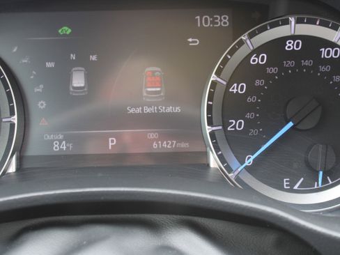 Used 2023 Toyota Highlander LE image 25