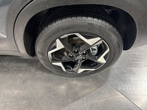 Certified 2025 Kia Seltos S AWD/4WD image 11