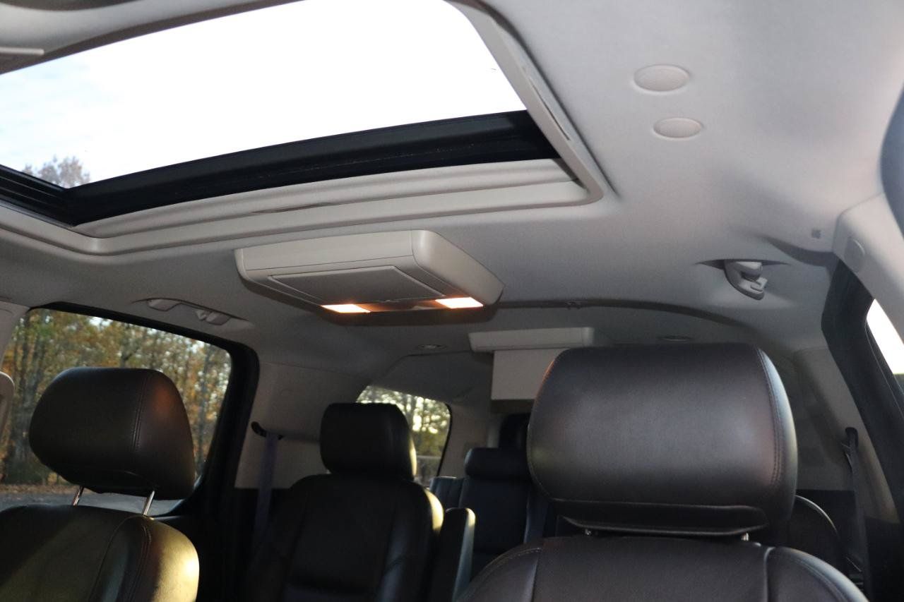 Used 2014 Cadillac Escalade ESV Premium AWD/4WD image 14