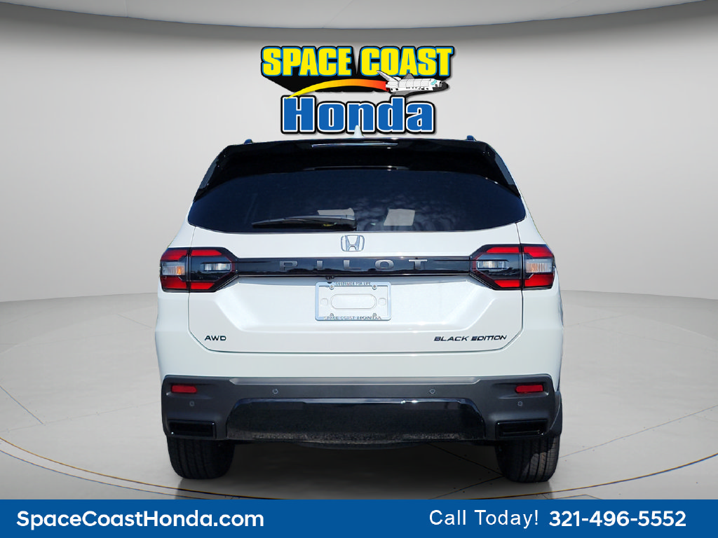 New 2026 Honda Pilot Black Edition image 4