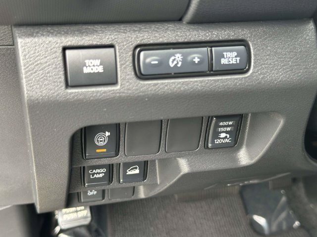 Used 2024 Nissan Frontier SV w/ Technology Package AWD/4WD image 13