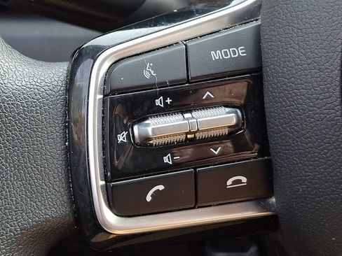 Certified 2023 Kia Sorento LX AWD/4WD image 21