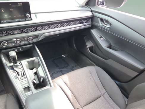 Used 2024 Honda Accord LX image 14
