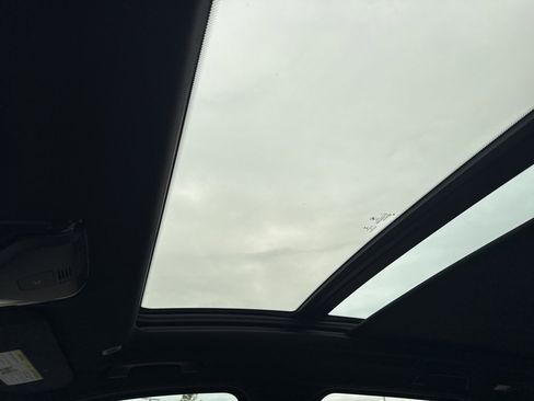 Used 2022 BMW X3 xDrive30i w/ M Sport Package 2 image 12