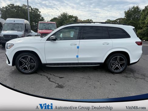 Used 2026 Mercedes-Benz GLS 450 4MATIC image 5