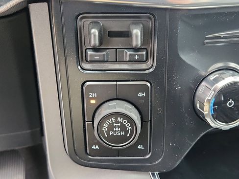 New 2025 Ford F150 Lariat w/ Equipment Group 502A High image 17