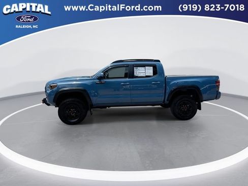 Used 2018 Toyota Tacoma TRD Pro AWD/4WD image 5