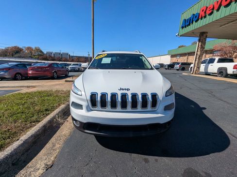 Used 2014 Jeep Cherokee Latitude w/ Cold Weather Group image 2