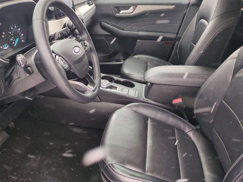 Used 2022 Ford Escape SEL image 17