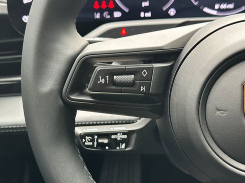 New 2026 Porsche Taycan 4S AWD/4WD image 27