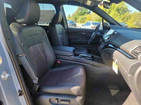 New 2026 Honda Ridgeline Black Edition image 17