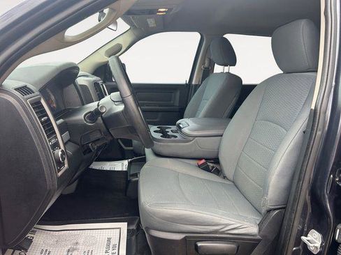 Used 2017 RAM 1500 Express AWD/4WD image 9