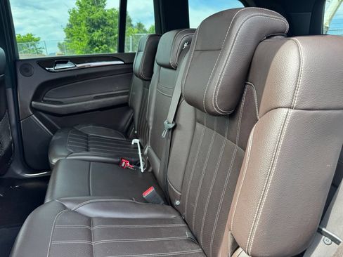Used 2019 Mercedes-Benz GLS 450 4MATIC image 8