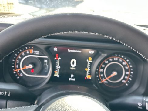 New 2026 Jeep Gladiator Sahara image 11