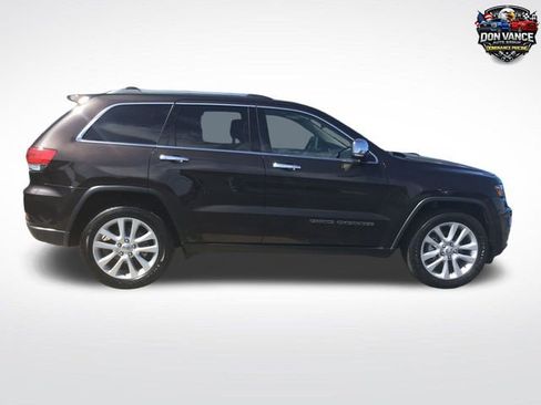 Used 2017 Jeep Grand Cherokee Limited AWD/4WD image 11