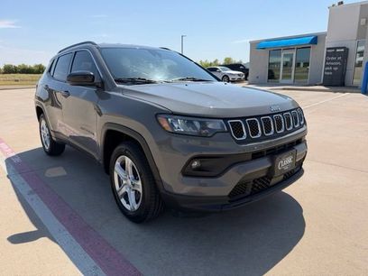 Used 2023 Jeep Compass Latitude