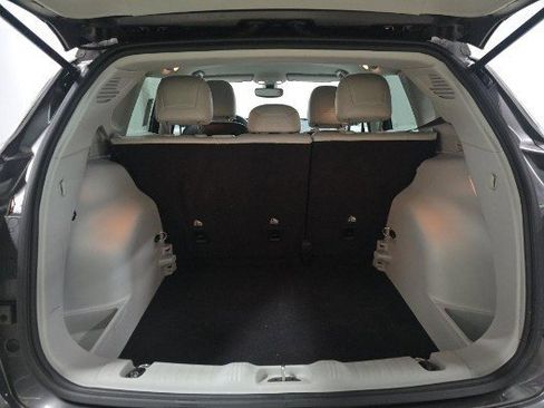 Used 2019 Jeep Compass Latitude w/ Popular Equipment Group image 6