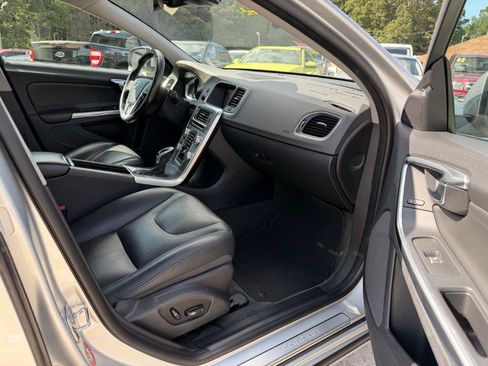 Used 2018 Volvo S60 T5 Inscription FWD image 20