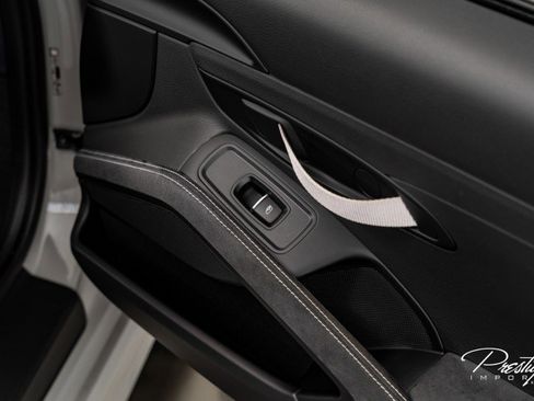 Used 2020 Porsche 718 Cayman GT4 image 35