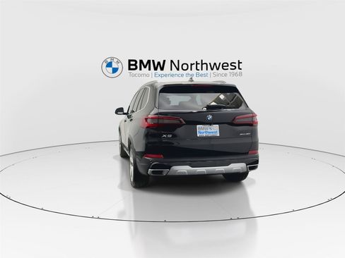 Used 2023 BMW X5 xDrive40i w/ Parking Assistance Package AWD/4WD image 13