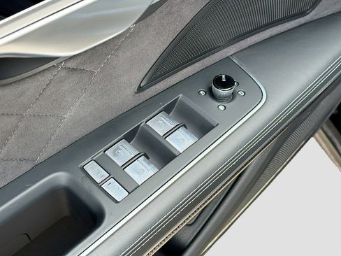 Used 2023 Audi S8 4.0T image 23