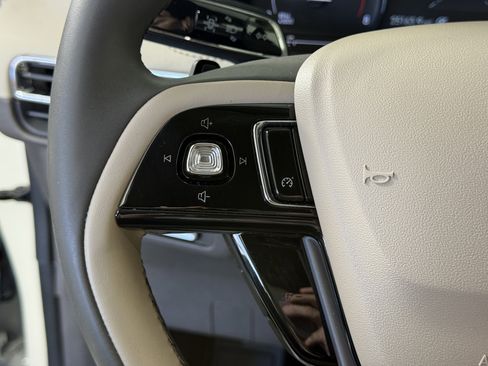 Used 2022 Lincoln Corsair FWD image 23