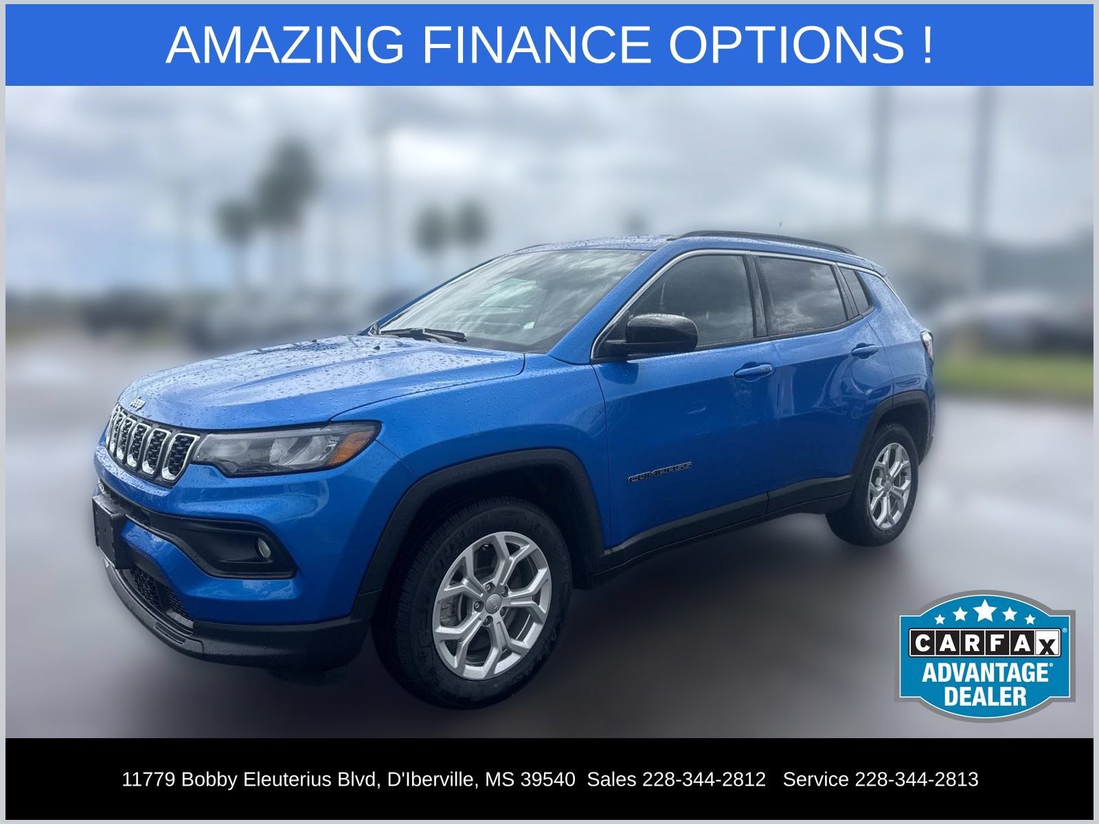 Used 2024 Jeep Compass Latitude AWD/4WD image 1