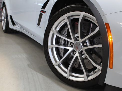 Used 2018 Chevrolet Corvette Grand Sport image 19