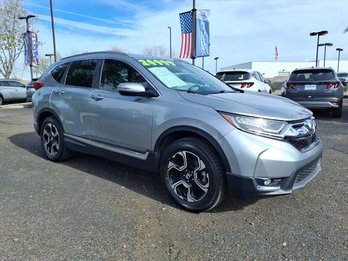 Used 2019 Honda CR-V Touring image 3