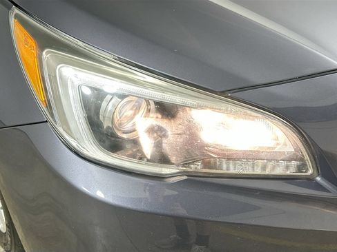 Used 2015 Subaru Legacy 2.5i Premium w/ Popular Package #2 AWD/4WD image 9