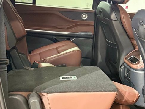 New 2026 Lincoln Navigator L Reserve AWD/4WD image 73