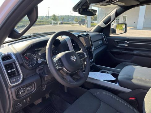 Used 2025 RAM 1500 Big Horn AWD/4WD image 7