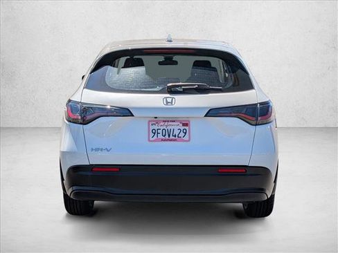 Used 2023 Honda HR-V LX image 7