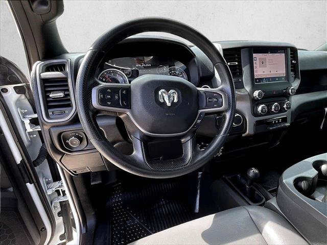 Used 2024 RAM 2500 Tradesman w/ Chrome Appearance Group AWD/4WD image 5