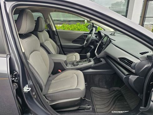 Used 2024 Subaru Crosstrek 2.0i Premium AWD/4WD image 11