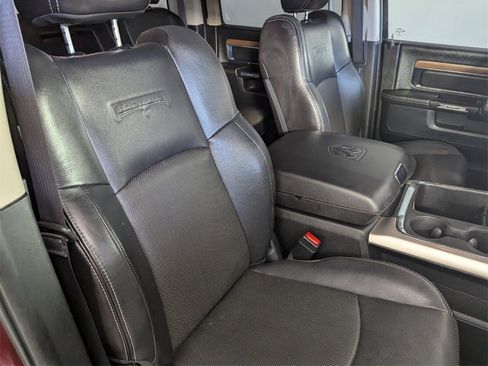 Used 2016 RAM 1500 Laramie w/ Convenience Group image 31