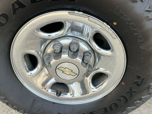 Used 2006 Chevrolet Silverado 2500 LT w/ Heavy-Duty Power Package RWD image 33