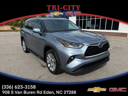 Used 2024 Toyota Highlander Limited