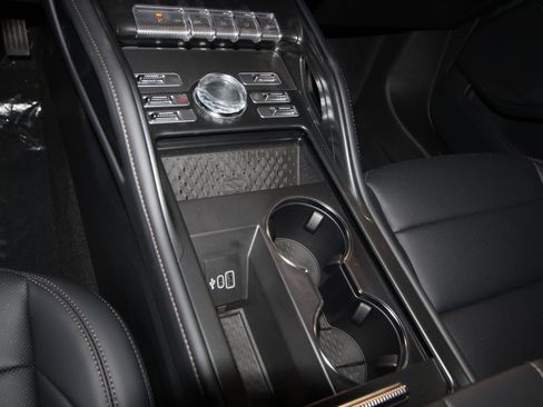 New 2026 Lincoln Nautilus Premier image 17