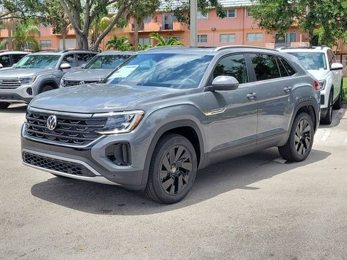 New 2026 Volkswagen Atlas Cross Sport SE FWD image 3