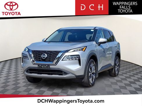 Used 2022 Nissan Rogue SV AWD/4WD image 1