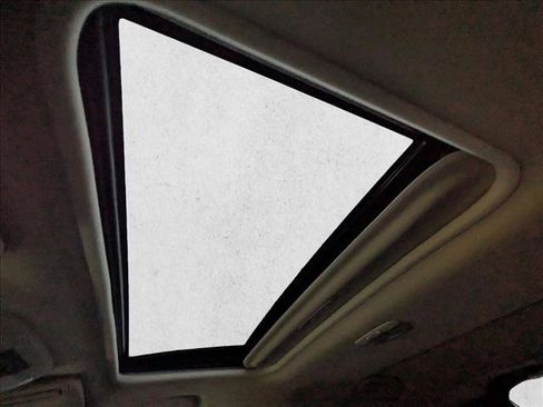 Certified 2025 Subaru Crosstrek 2.0i Premium image 15