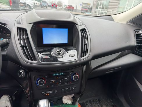 Used 2019 Ford Escape Titanium image 8