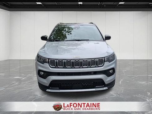 Used 2025 Jeep Compass Limited AWD/4WD image 8