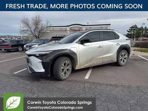 Used 2024 Toyota bZ4X XLE w/ Weather Package image 6