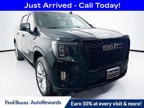 Used 2024 GMC Yukon XL Denali AWD/4WD image 1