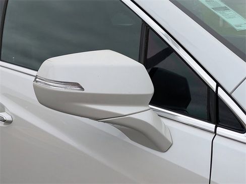 Certified 2025 Cadillac XT5 Premium Luxury image 10