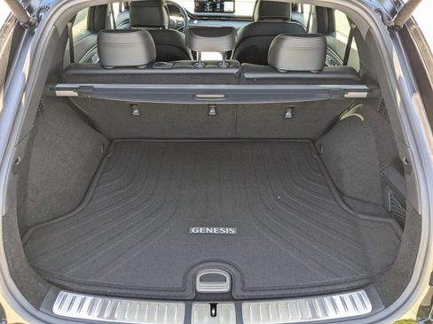 Used 2024 Genesis GV70 3.5T Sport image 16