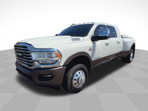 Used 2024 RAM 3500 Limited w/ Safety Group image 37